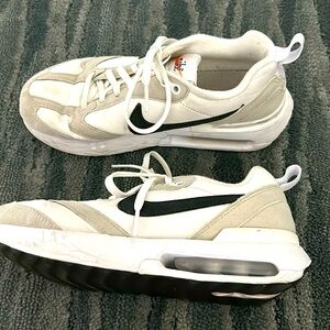 Nike air max light bone color